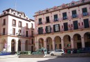 Los turistas en visitas guiadas y bus turístico crecen en Huesca durante la temporada estival